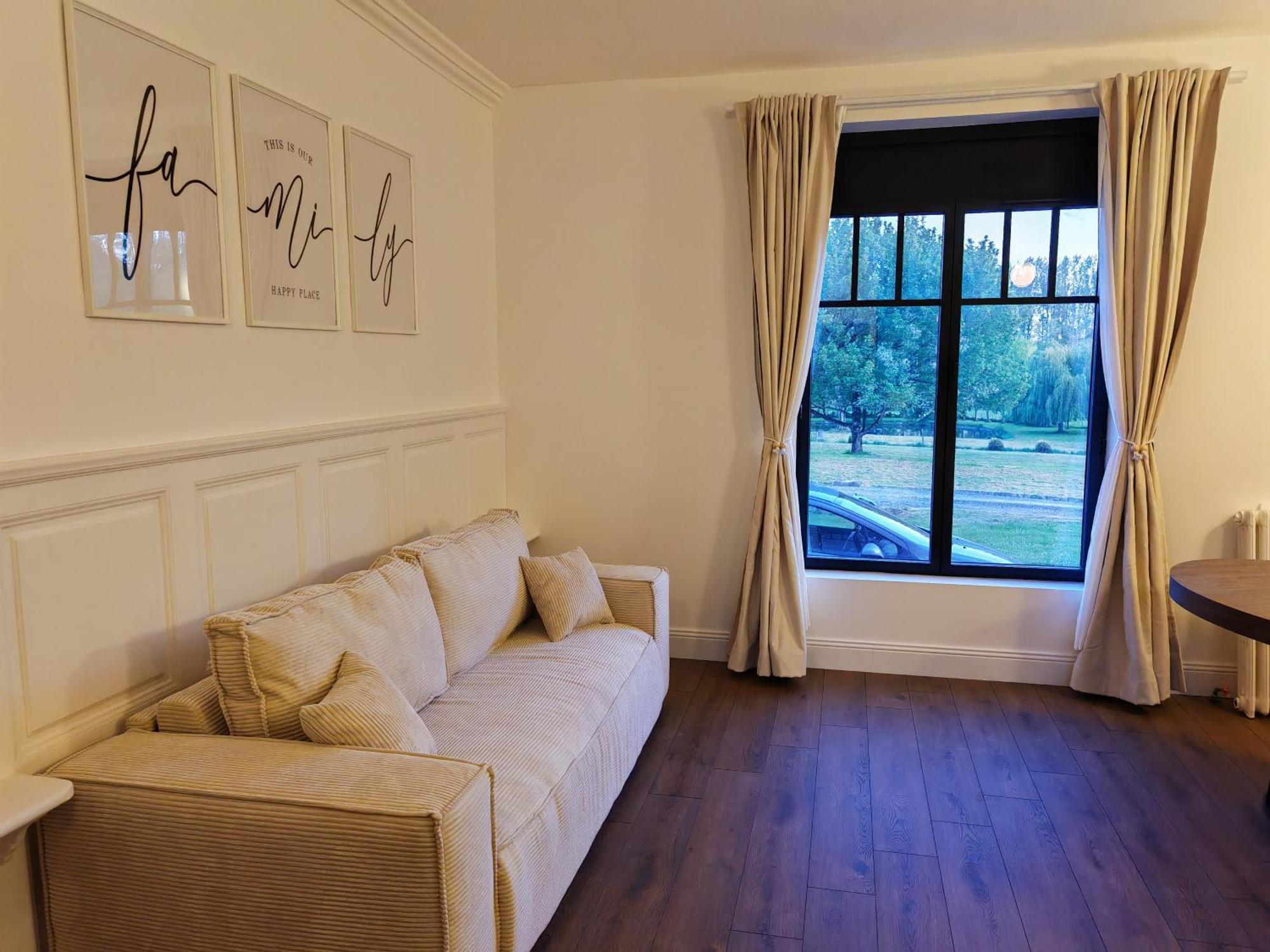 Domaine De L'Isle Maniere Apartment Saint-Quentin-sur-le-Homme Luaran gambar